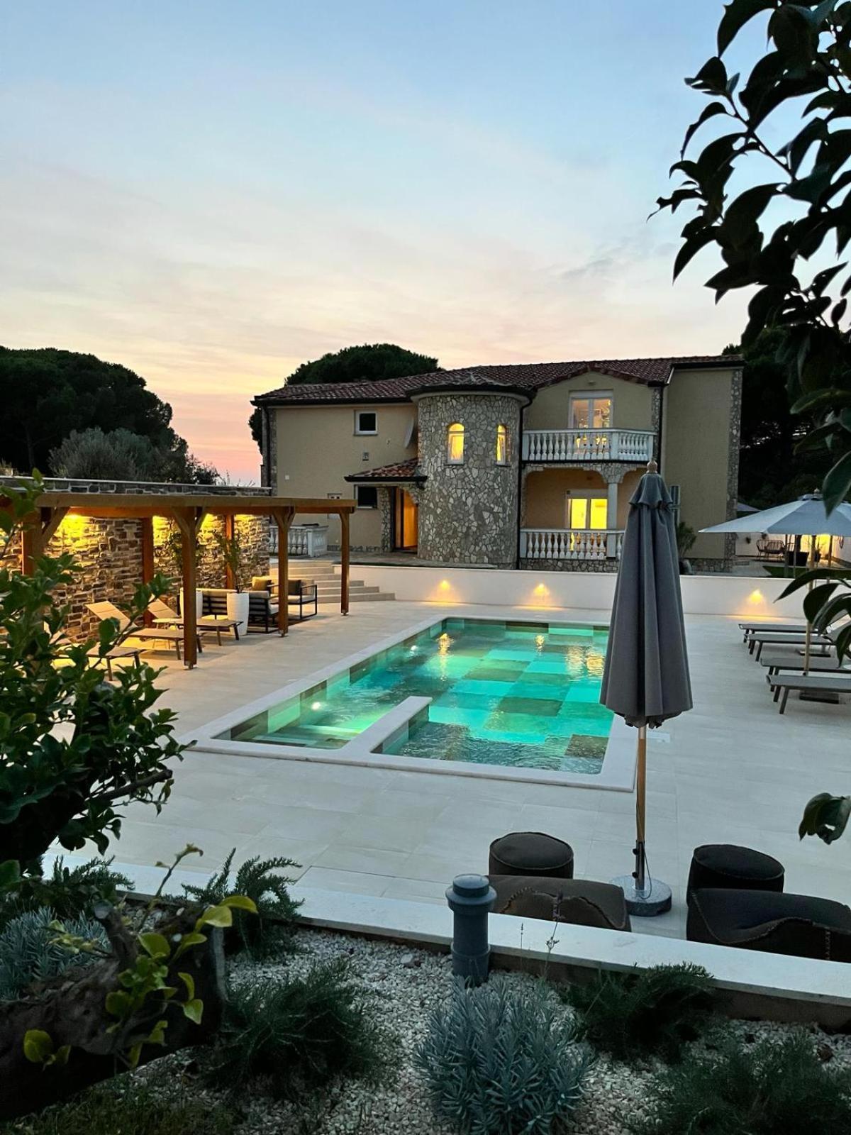 Olivea Luxury Suites Fažana Eksteriør bilde